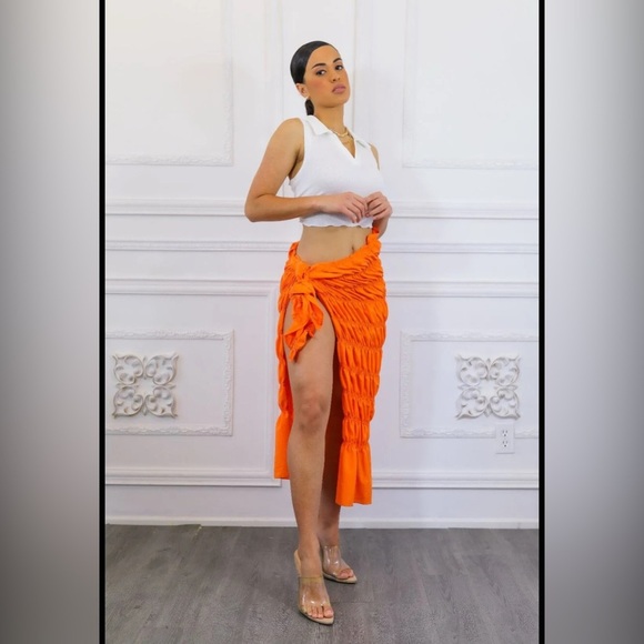Vibrant Orange Ruched Women's Skirt - Picture 4 of 6